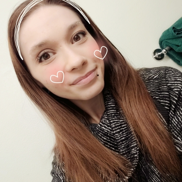 Meet your Posher, Misty - Picture 1 of 4